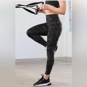 Fabletics Powerhold 7/8 leggings. Charcoal camo